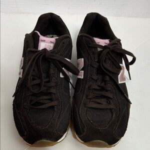 New Balance Black Pink Women's 442 Sneakers 8.5